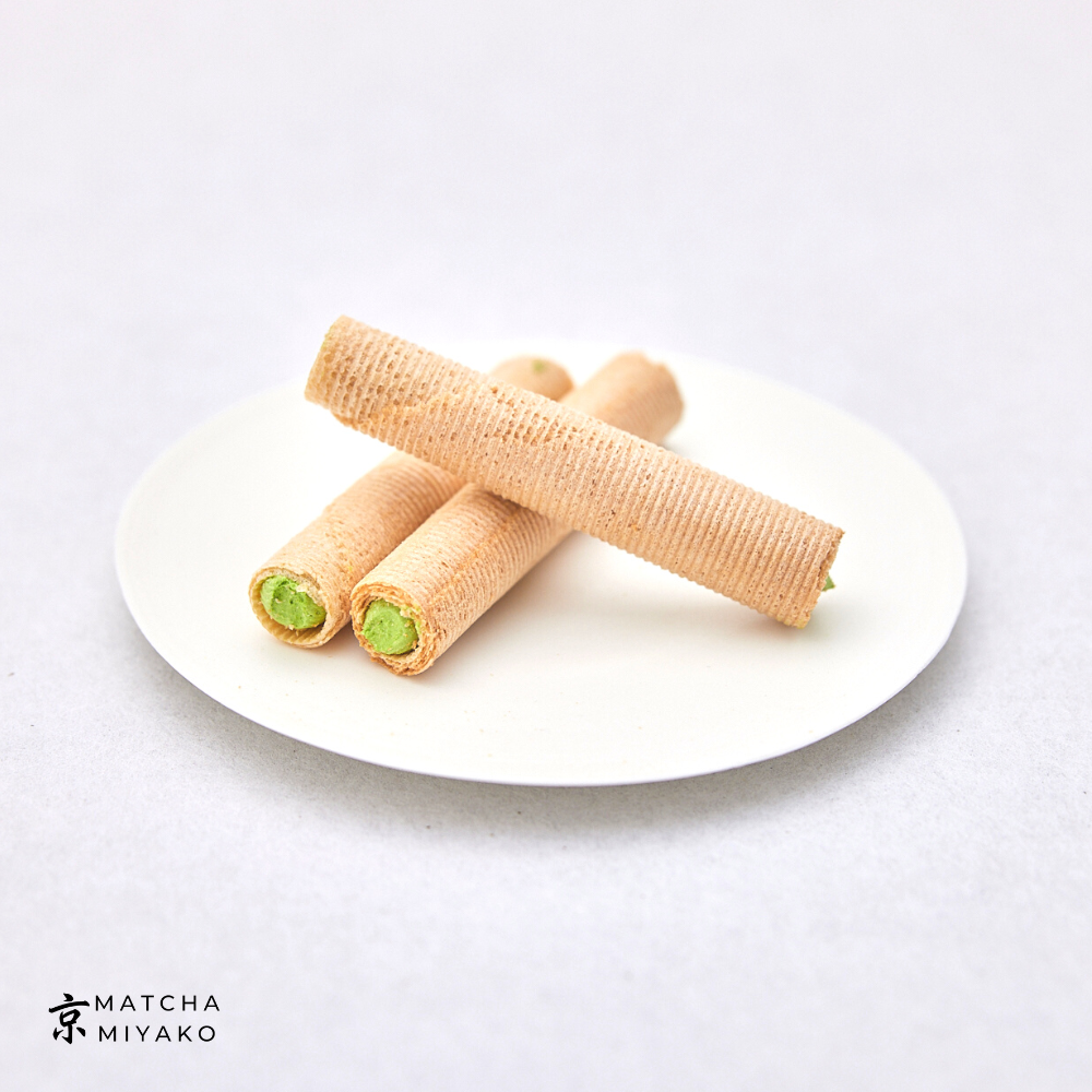 Matcha Cream Roll – wafer stick filled with matcha cream